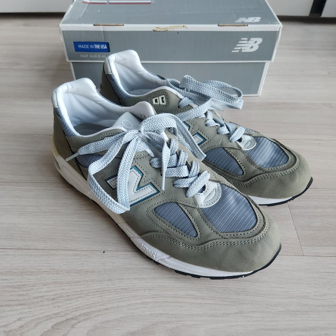 M990kbm2 275 9.5 뉴발란스 990v2 상품이미지2