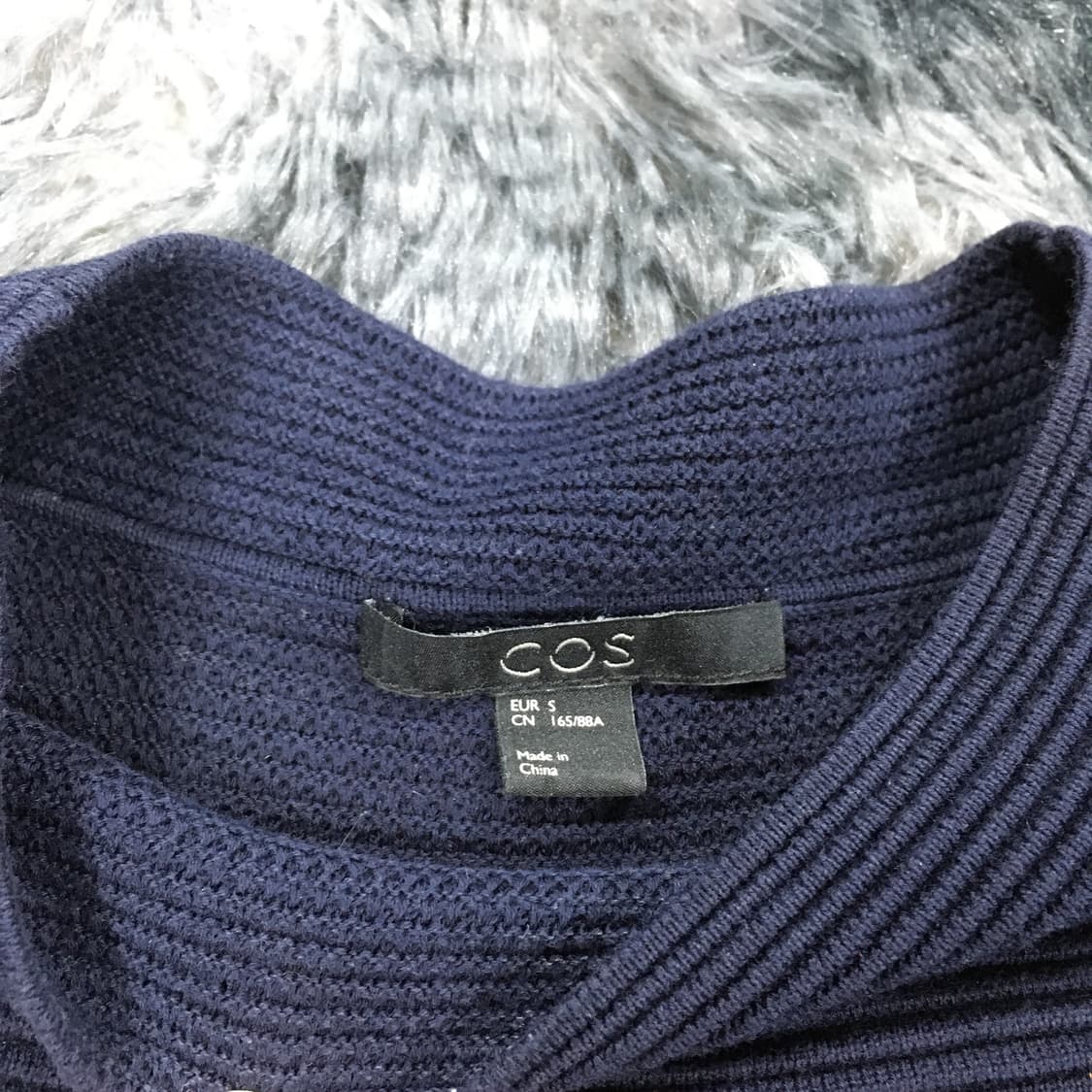 투티/0194 cos 골지 긴팔 니트 라인 상품이미지3