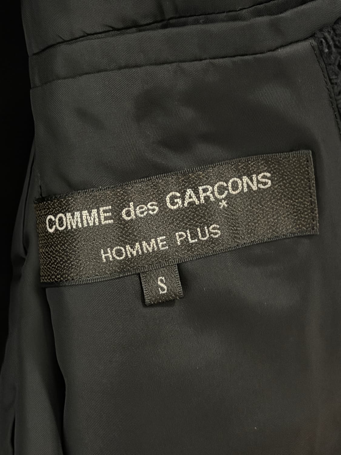 꼼데가르송 옴므 플러스 텍스처드 코튼 3버튼 블레이저 (PL-J064) 상품이미지3