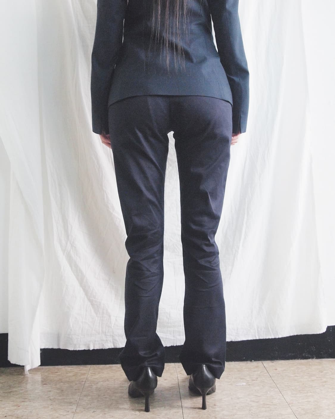 생로랑 18FW 세미 부츠컷 슬랙스 상품이미지1