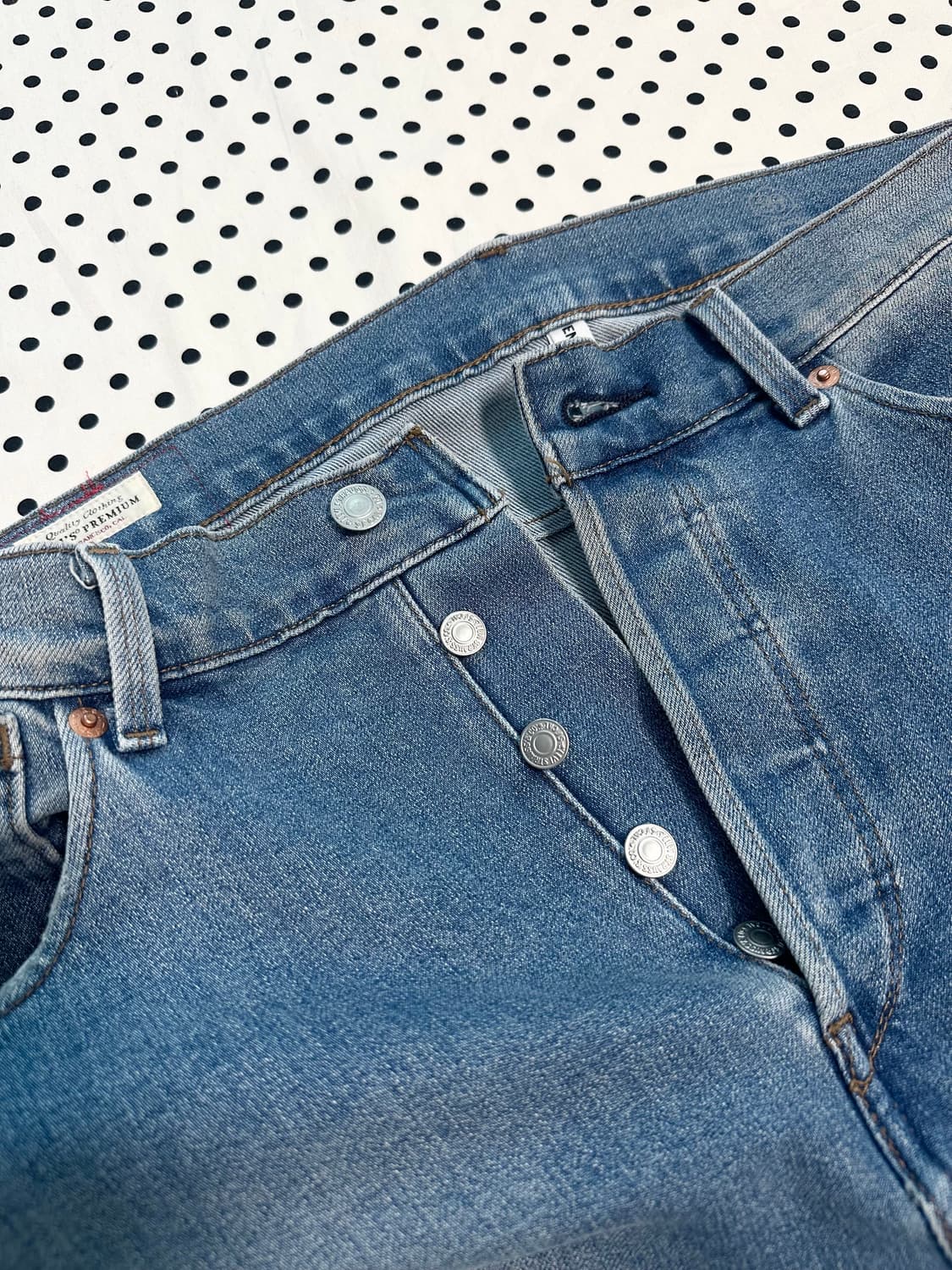 리바이스 LEJ 502 프리미엄 레드탭 엔지니어드 데님팬츠 상품이미지3