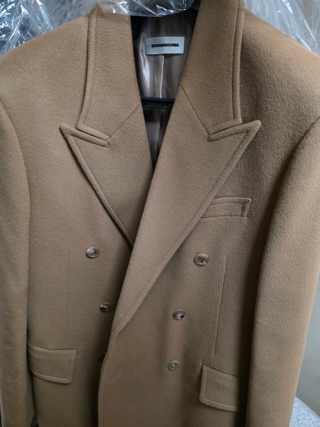 구민성 25FW 캐시미어 더블 브레스티드 코트 카멜 상품이미지2