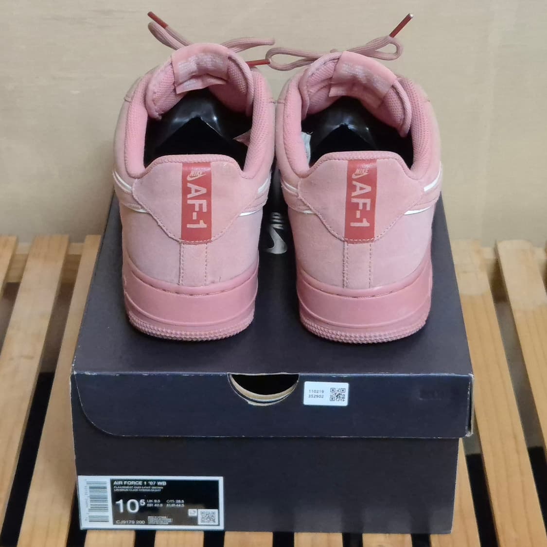 나이키 에어포스 레드스타더스트 상품이미지4