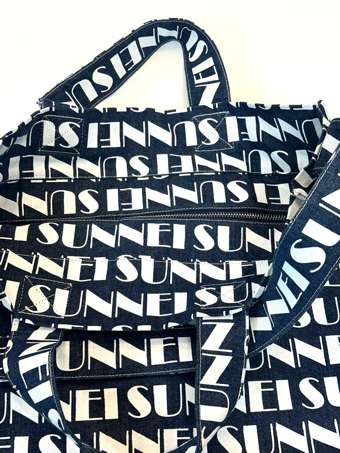 SUNNEI 올오버 로고 패턴 데님 토트백 (민트급) 상품이미지5