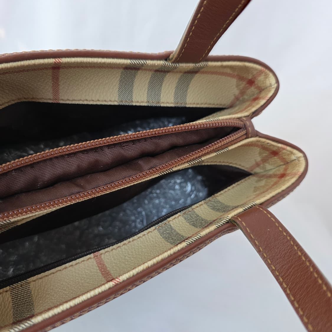 [정품 BURBERRY] 버버리 노바체크 pvc 토트백 스몰 상품이미지7