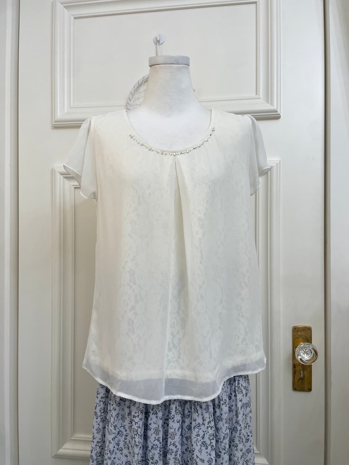 white inner lace cubic point blouse 상품이미지1