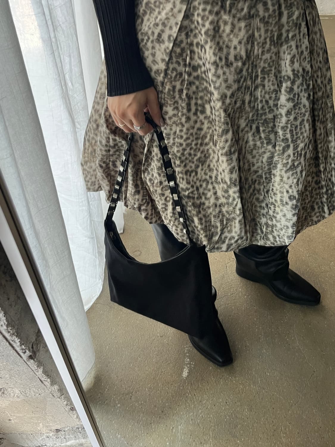 90s Ferragamo 페라가모 아크릴 피스 핸들 백 상품이미지2