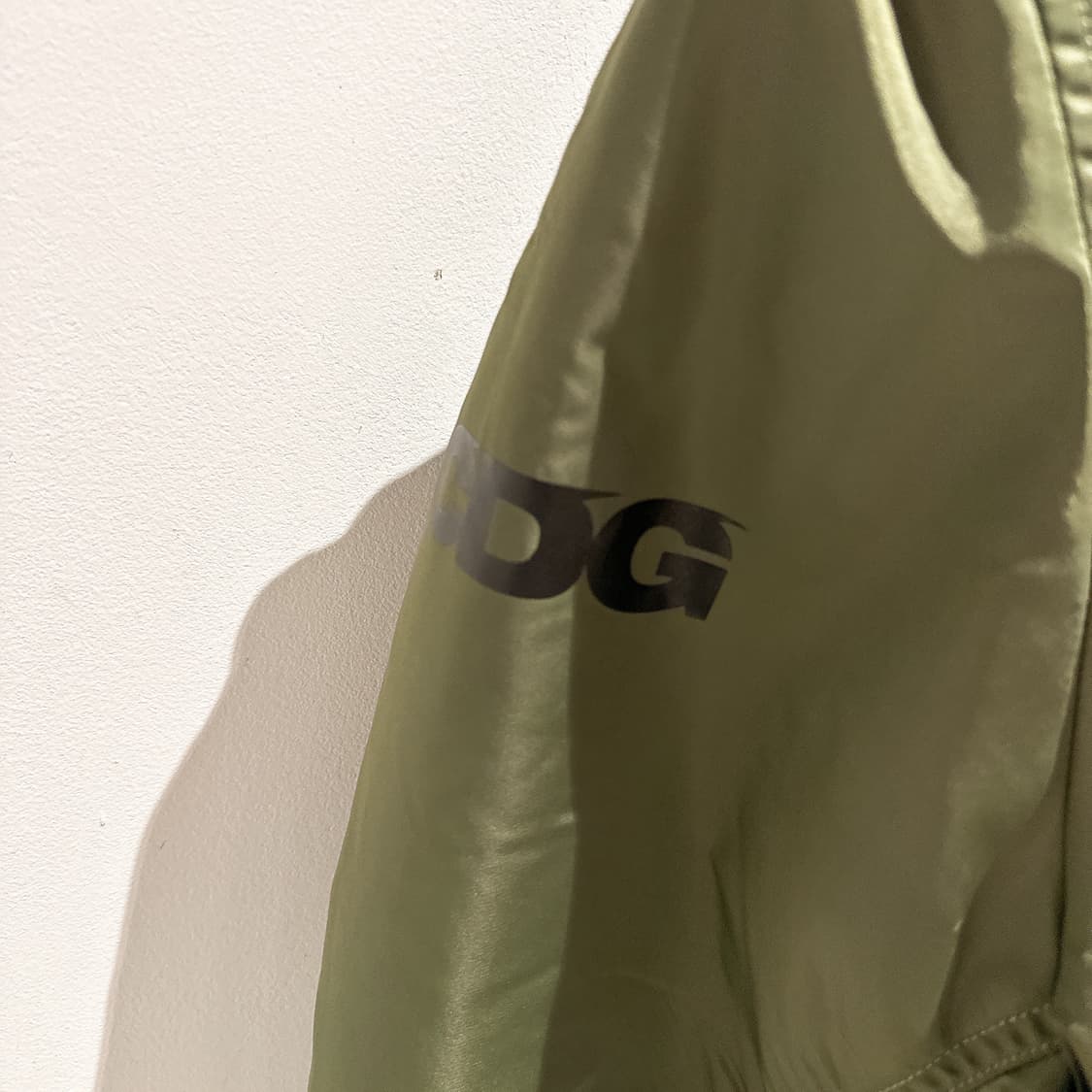 (정품/새상품) CDG X 알파인더스트리 카키 MA-1 항공점퍼 상품이미지2