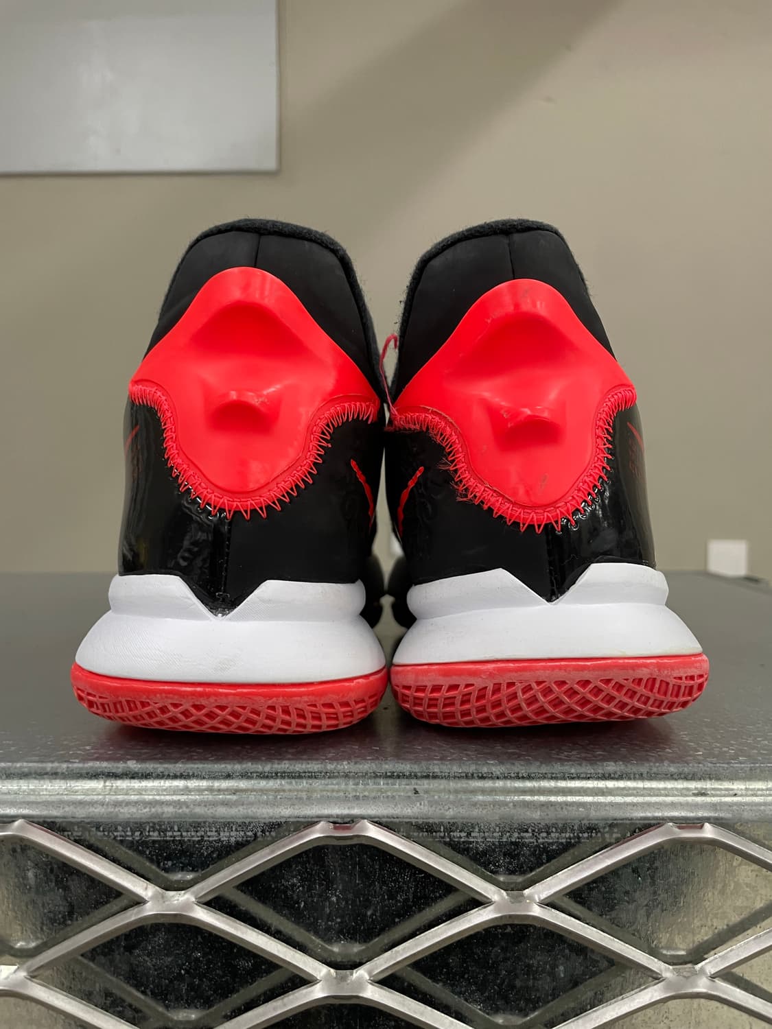 나이키 르브론 위트니스 5 브레드 260 (gr-4326) 상품이미지3