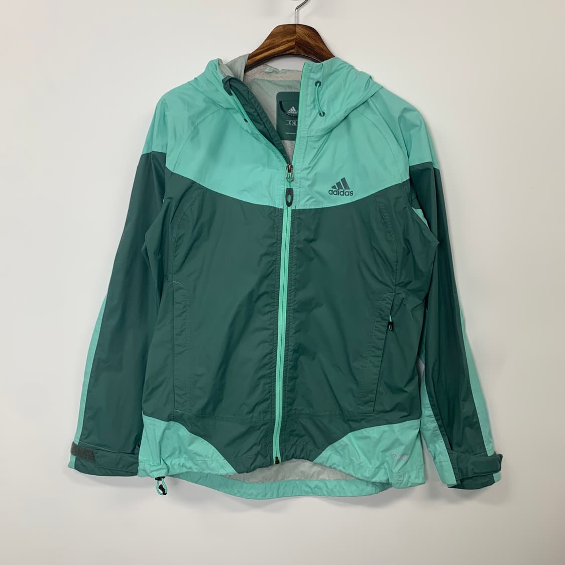 아디다스 배색 유틸리티 마운틴 자켓 상품이미지2