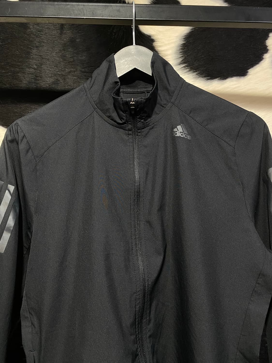 Adidas 사이드 로고 슬림핏 런닝 바람막이 상품이미지2