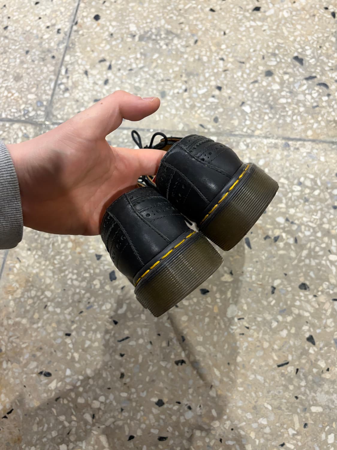 닥터마틴 윙팁 블랙 상품이미지4