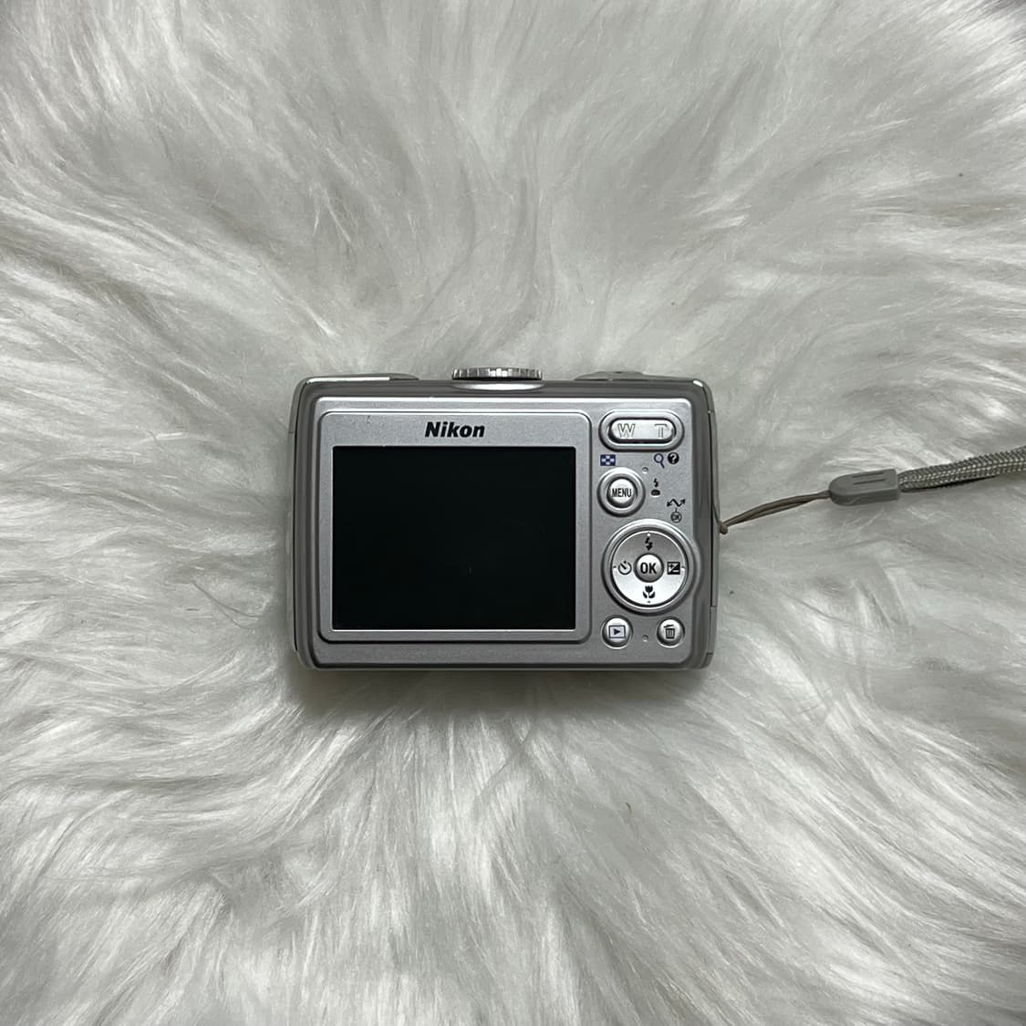 Nikon p4(p3)쿨픽스 니콘 p4 빈티지 디카 상품이미지2