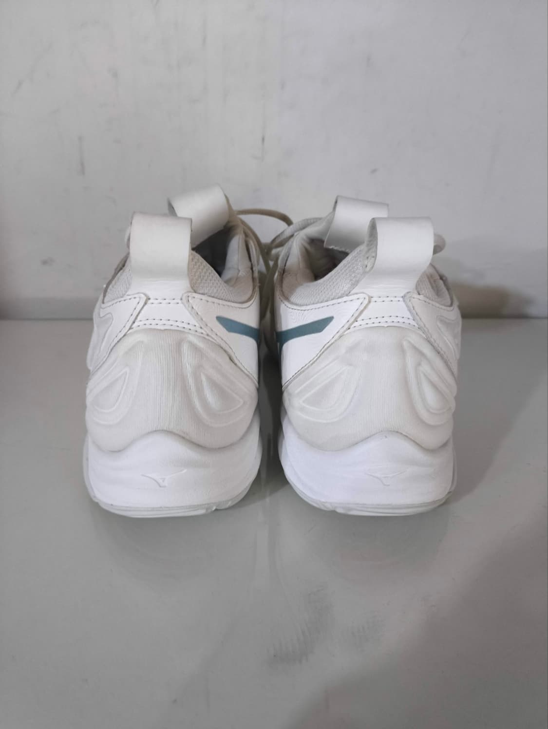 255mm 미즈노 웨이브 모멘텀3 인도어화 상품이미지8