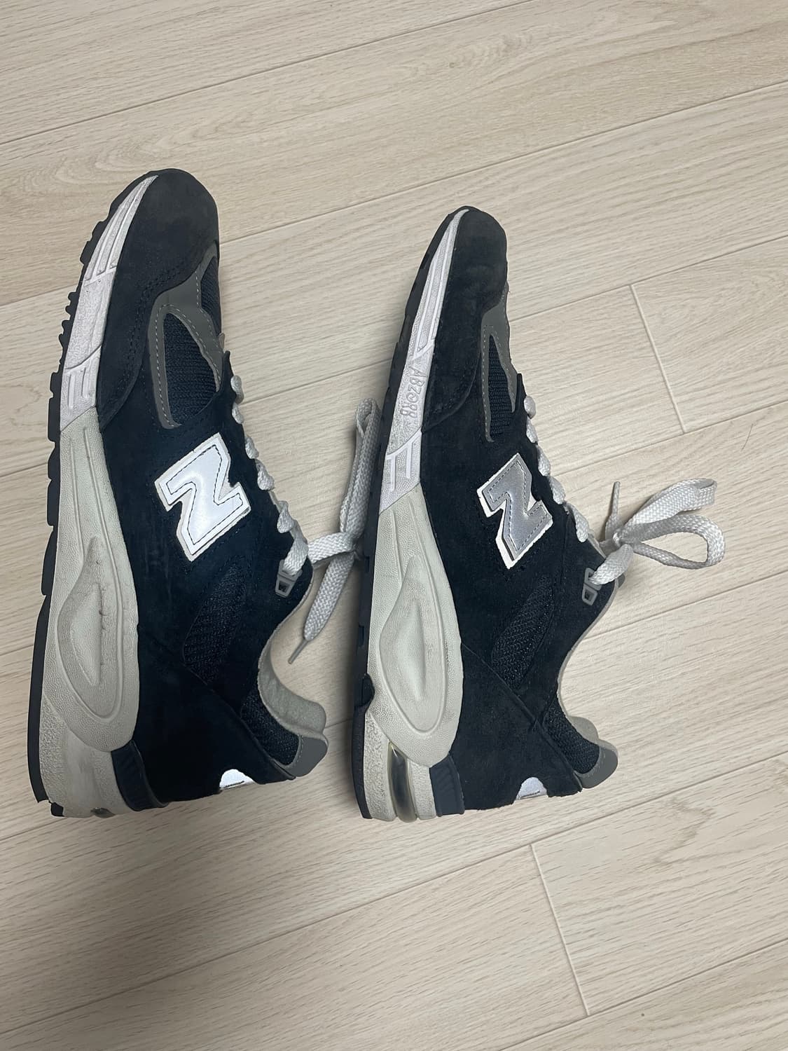 (270) 뉴발란스 990 V2 상품이미지2