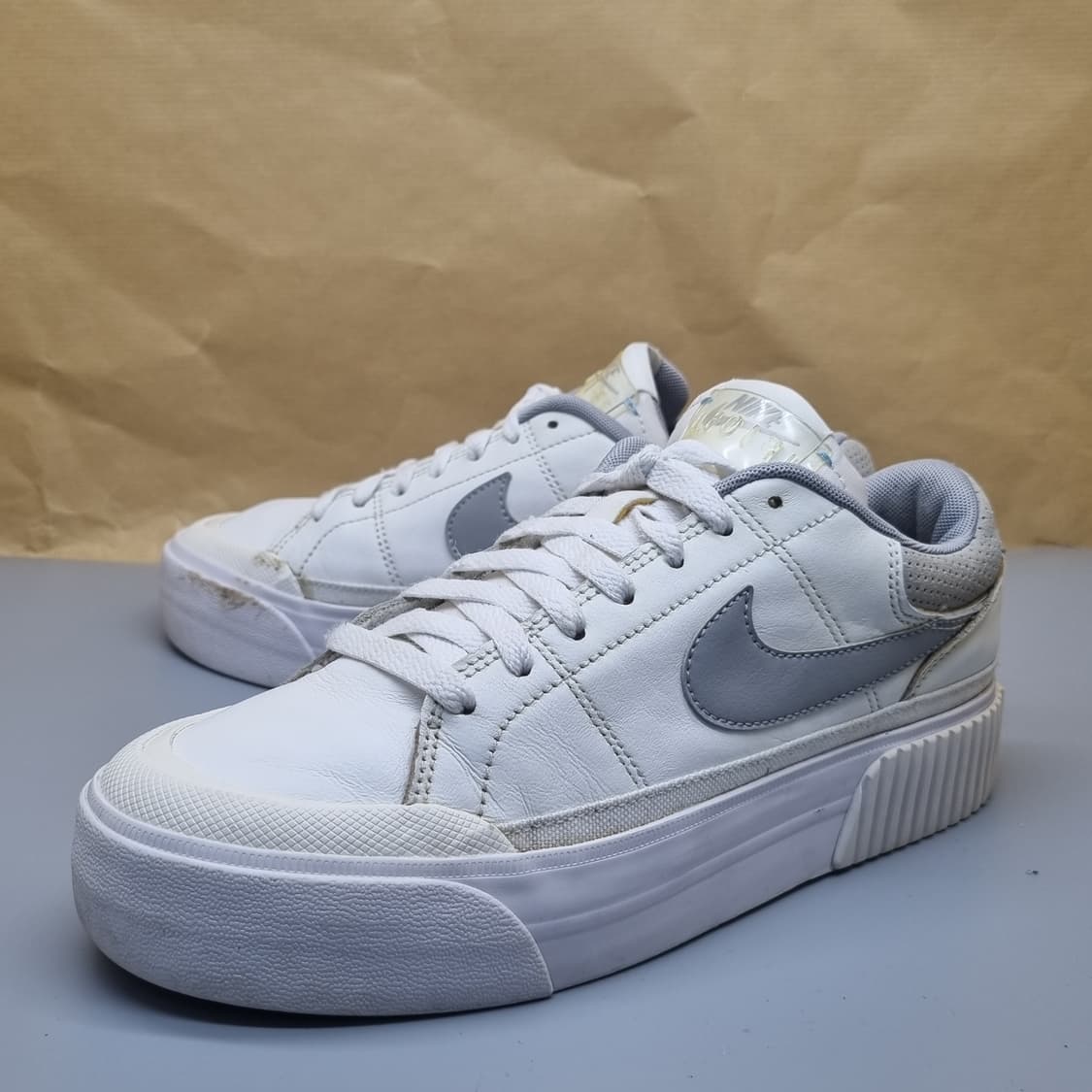 나이키 코트 레거쉬 리프트 스니커즈 245 상품이미지1