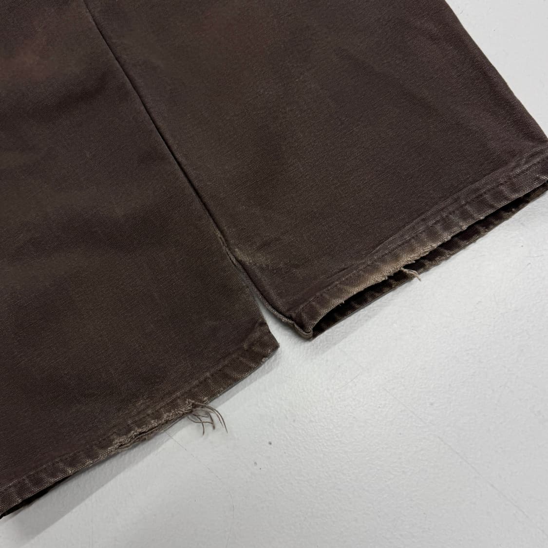 칼하트 더블니 다크브라운 가죽패치 카펜터 페이딩 와이드 워크팬츠 상품이미지9