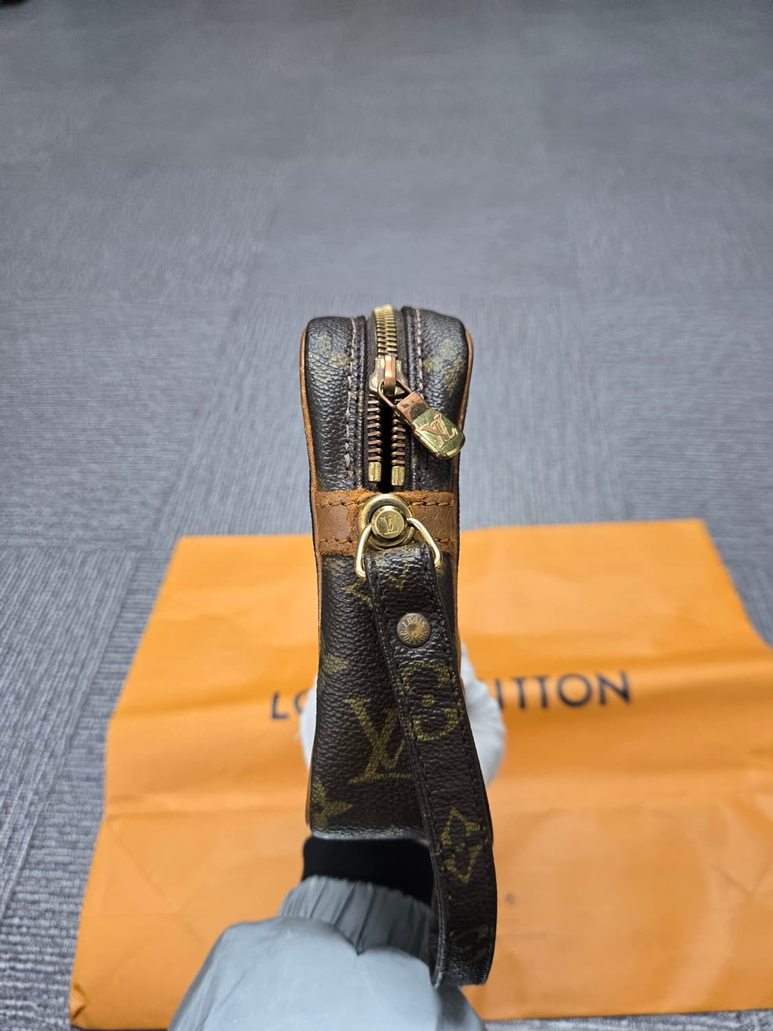 [특가][정품] 루이비통 말리 드래곤 클러치백 상품이미지3