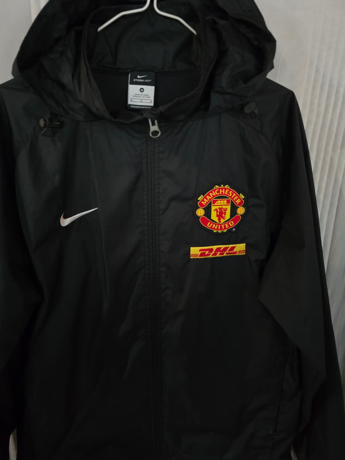 나이키 맨유 DHL 오버핏 바람막이 상품이미지1