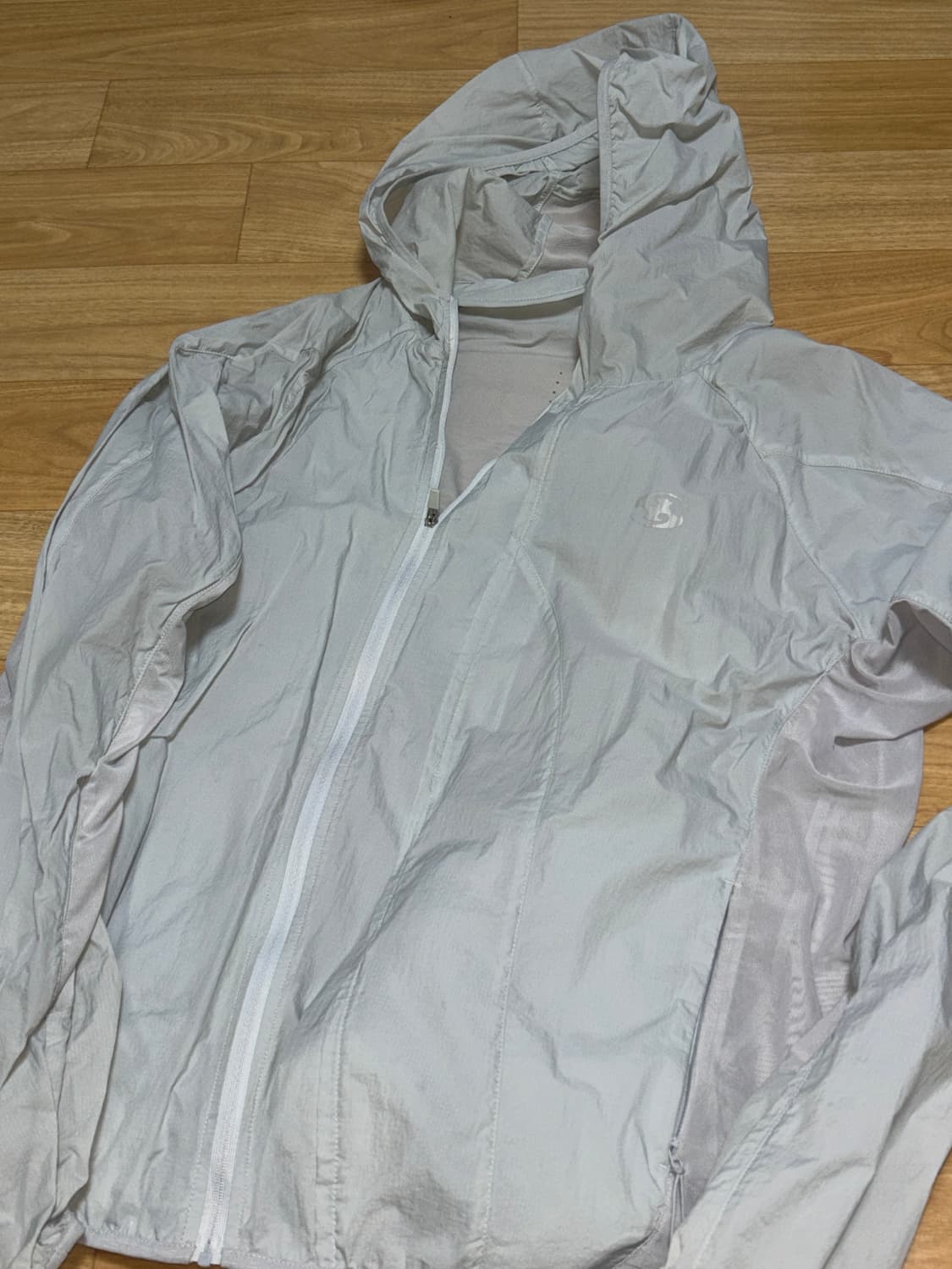 산산기어 크로스헤어 메쉬 바람막이 상품이미지1