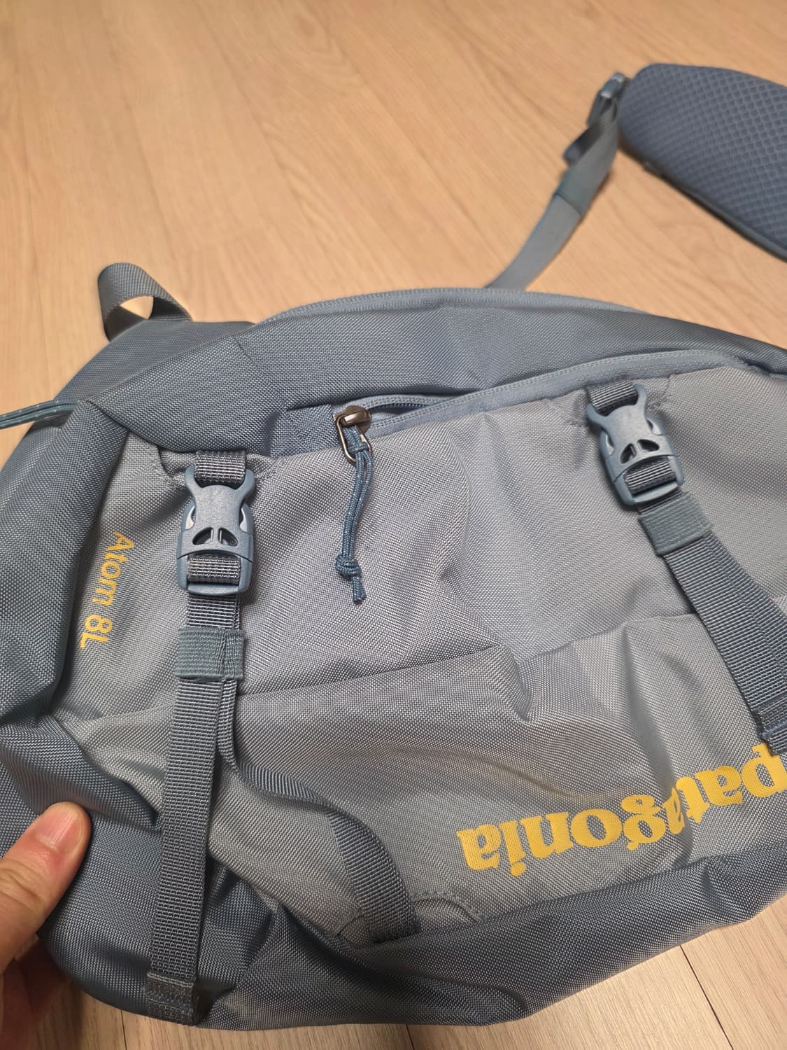 파타고니아 아톰 8L 슬링백 가방 상품이미지2