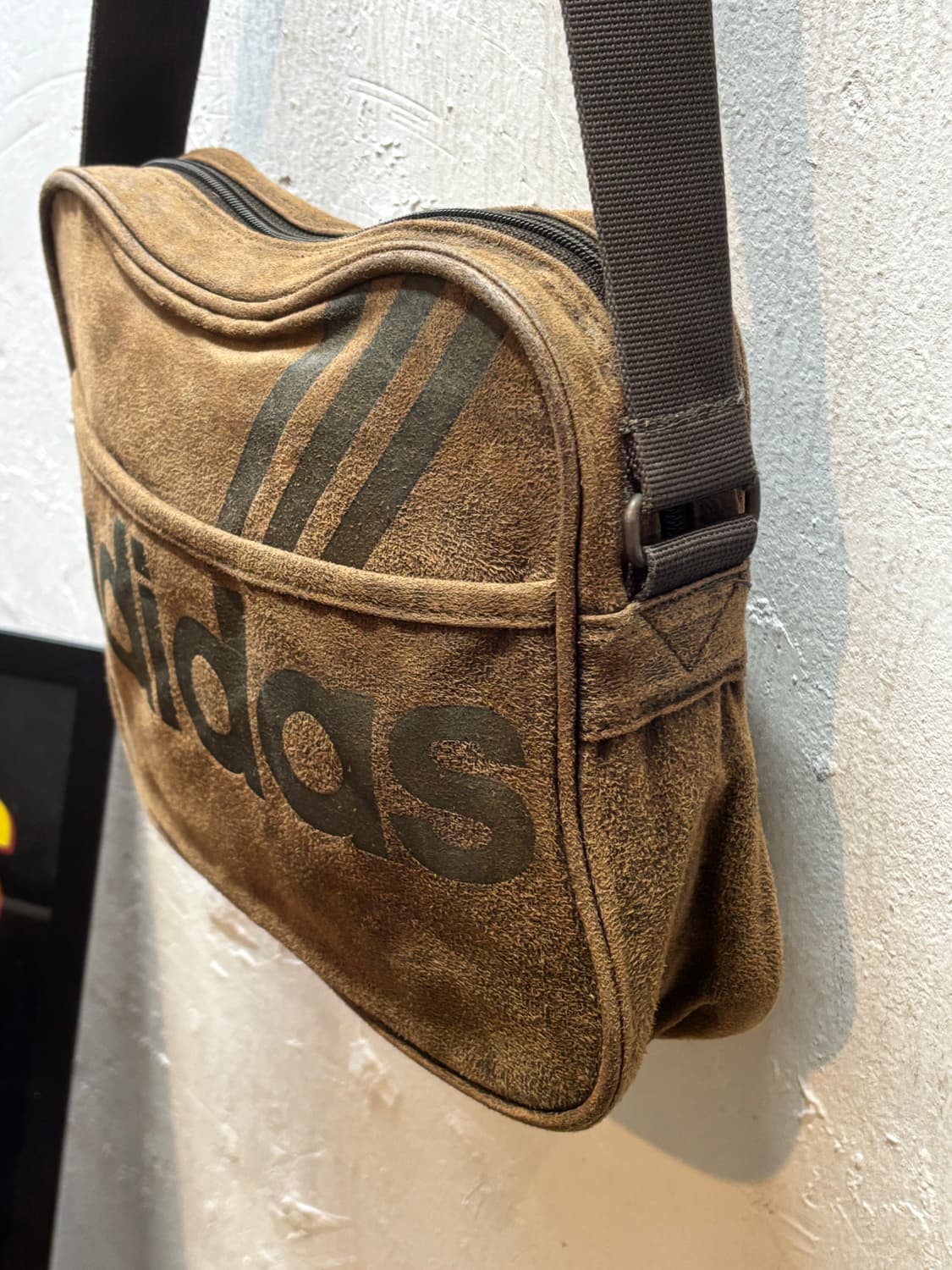 아디다스 빈티지 레어 크로스백 모카브라운 상품이미지2