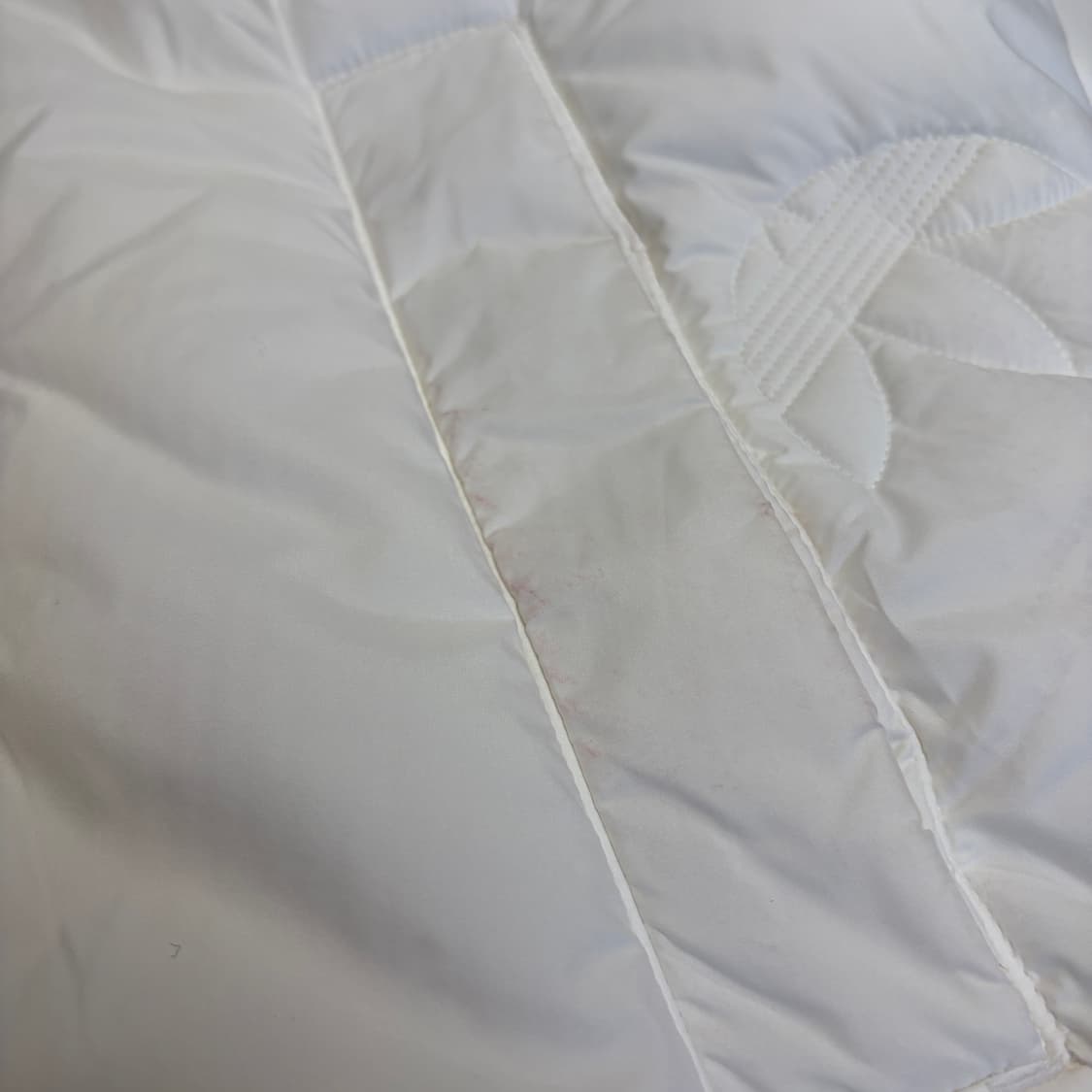 아디다스 화이트 빅트레포일 리프트 퍼프 패딩 상품이미지6