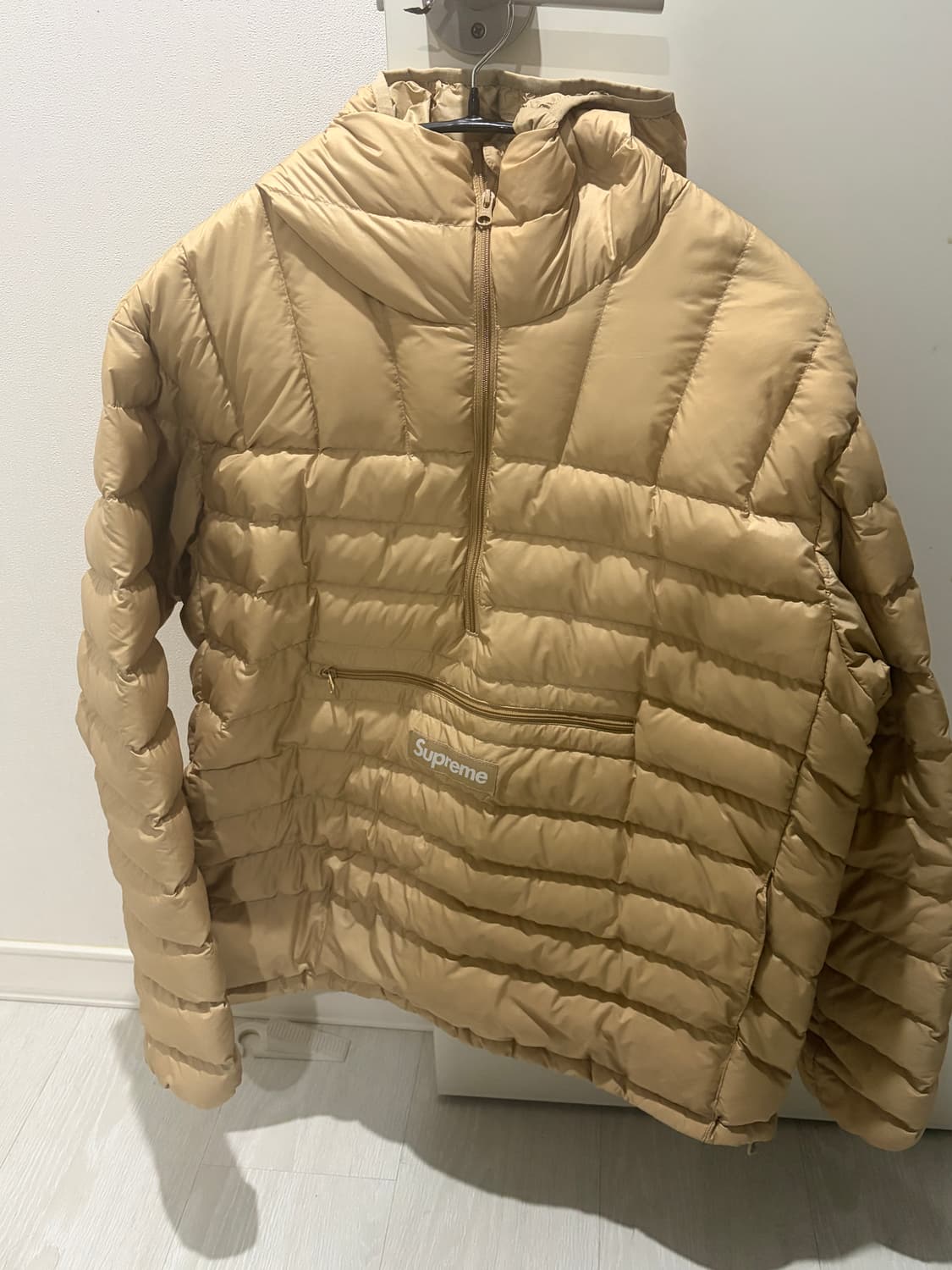 슈프림 반집업 후드 경량패딩 M 상품이미지1