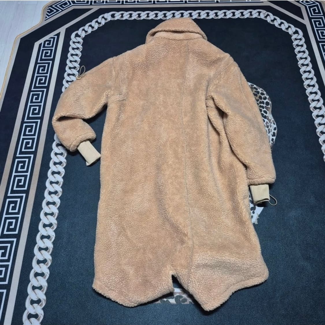 아더에러 19F/W 베이지 테디 피쉬테일 플리스 파카 3 상품이미지5