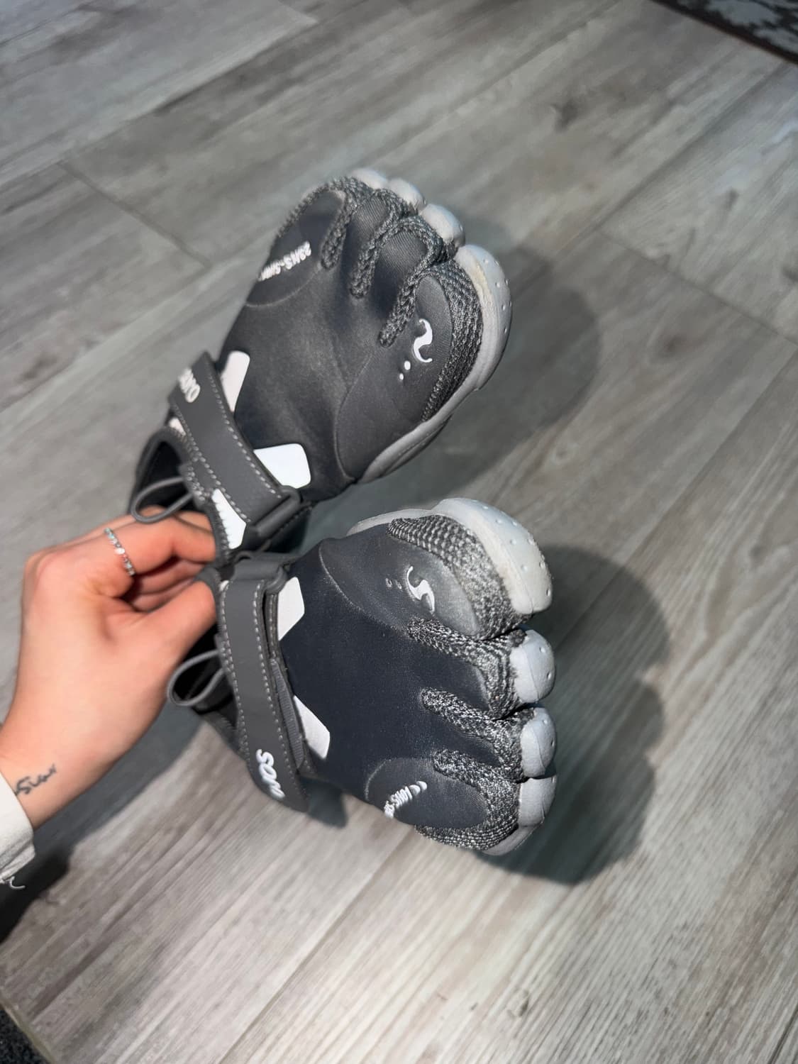 오호스 휠라 이지 슬라이드 발가락 신발 파이브 핑거스 230 상품이미지4