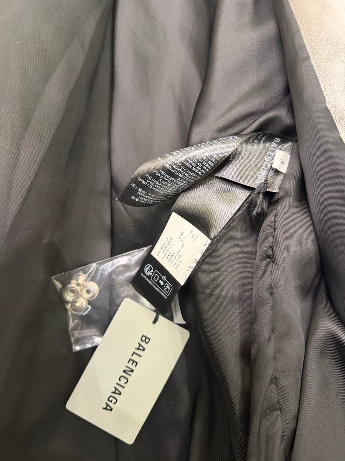 [3]발렌시아가 유니티 스포츠 아이콘 레이서 재킷 실버 상품이미지10