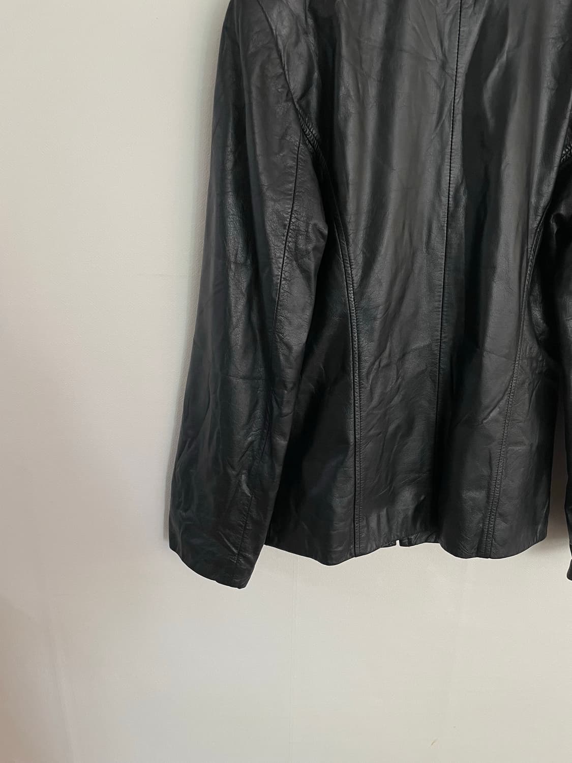 emotion leather 하이넥 레더집업 상품이미지4