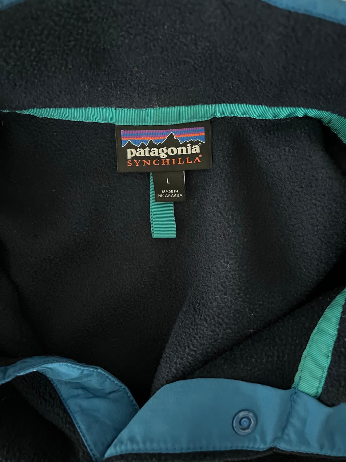 파타고니아 신칠라 네이비레드 L 상품이미지3