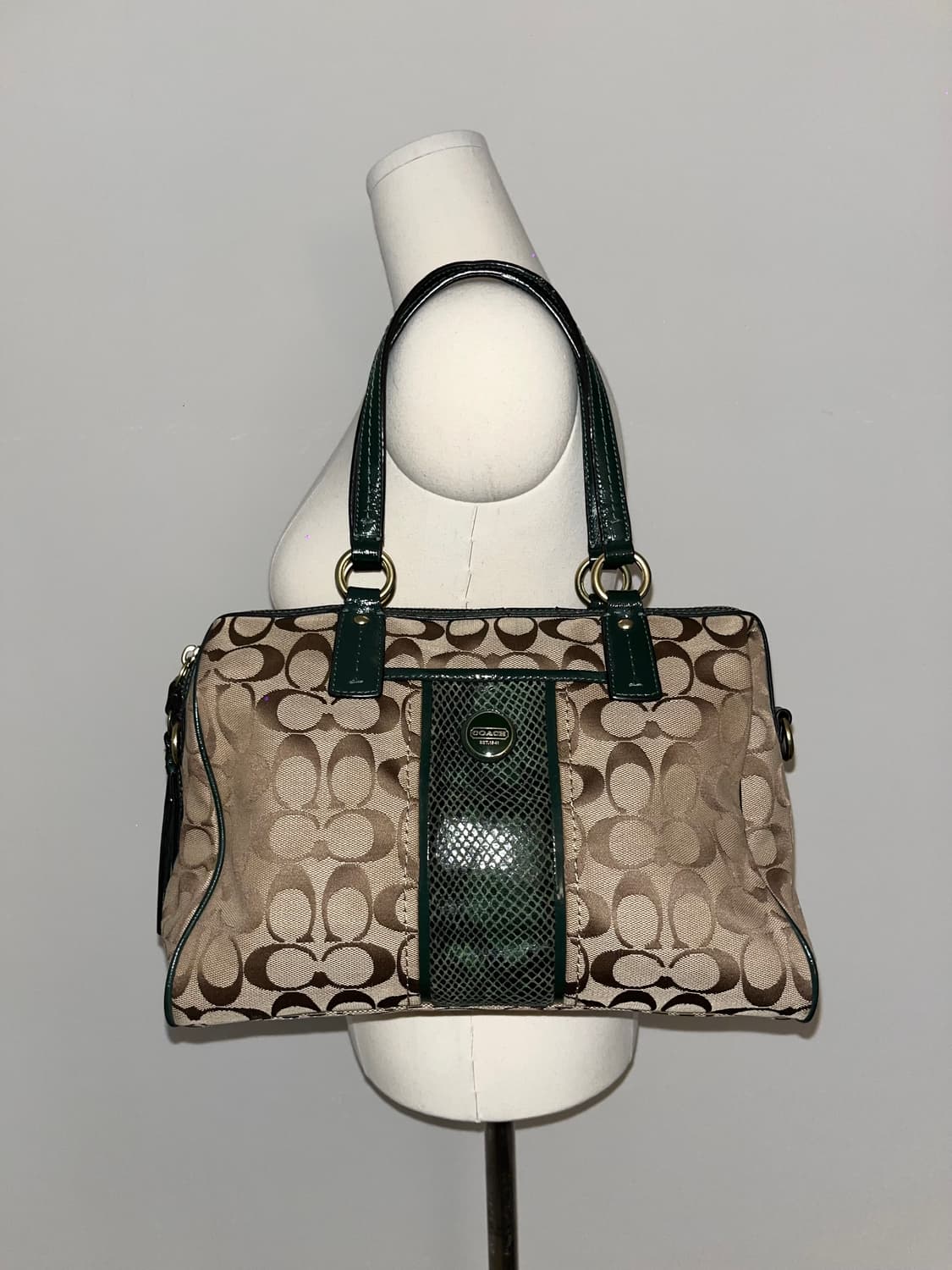 🎉SALE🎉 COACH Green shoulder bag 상품이미지1