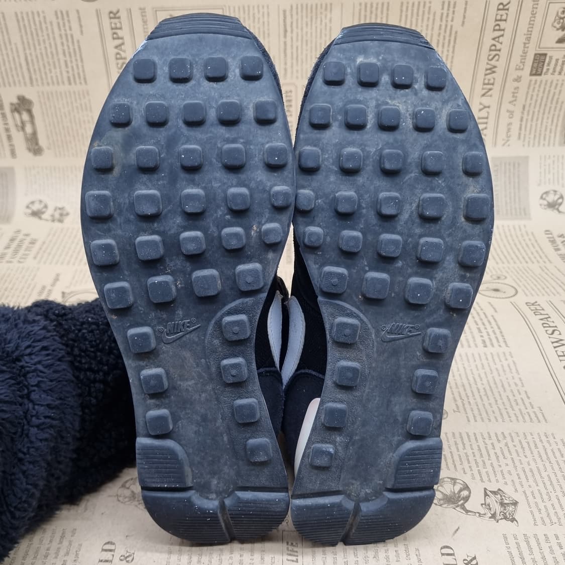 나이키 인터내셔널리스트 미드 250 상품이미지3