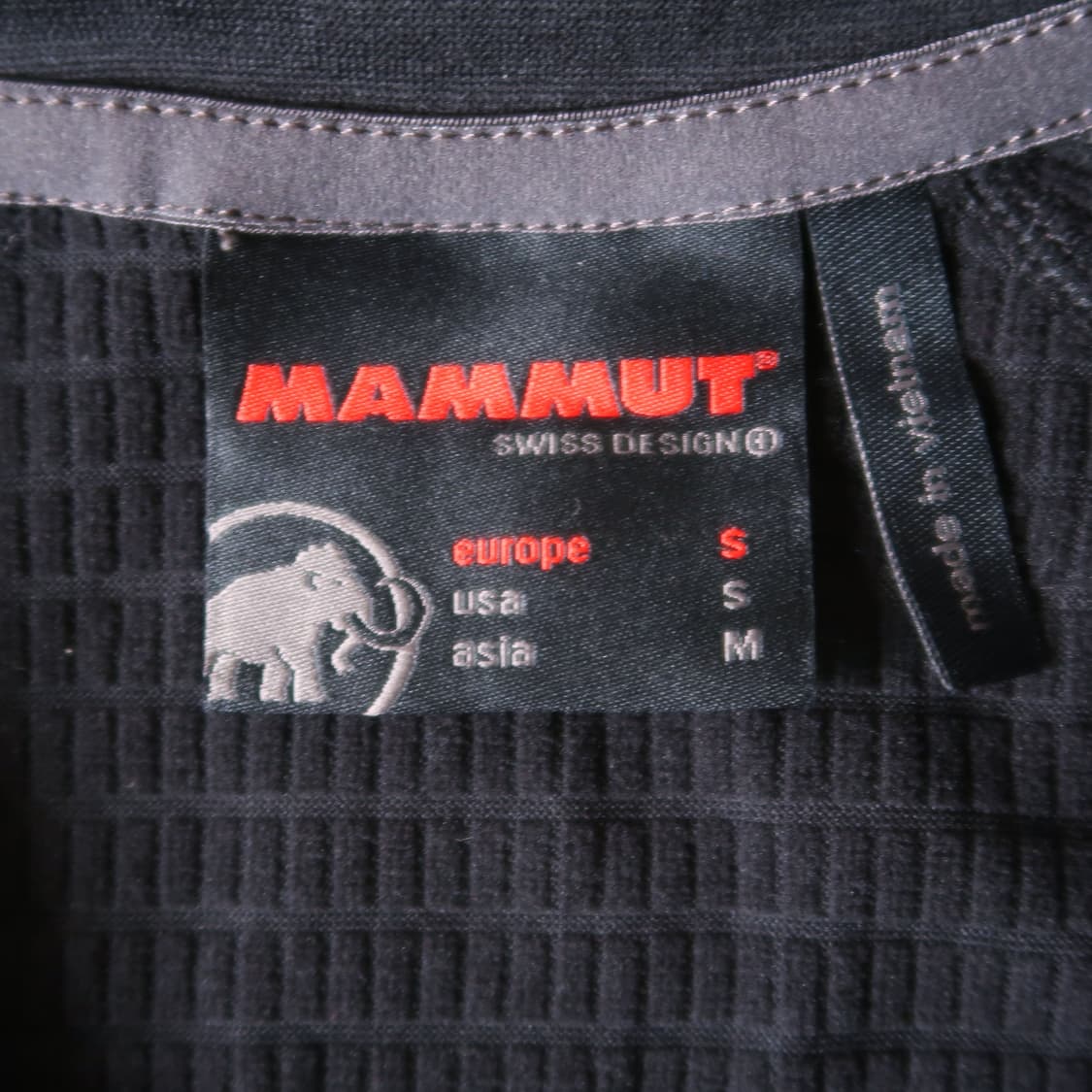 마무트 폴라텍 쿼터집 상품이미지6