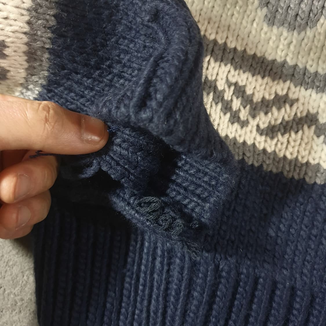 락케이크 플라워 코위찬 노르딕 가디건 네이비 상품이미지9