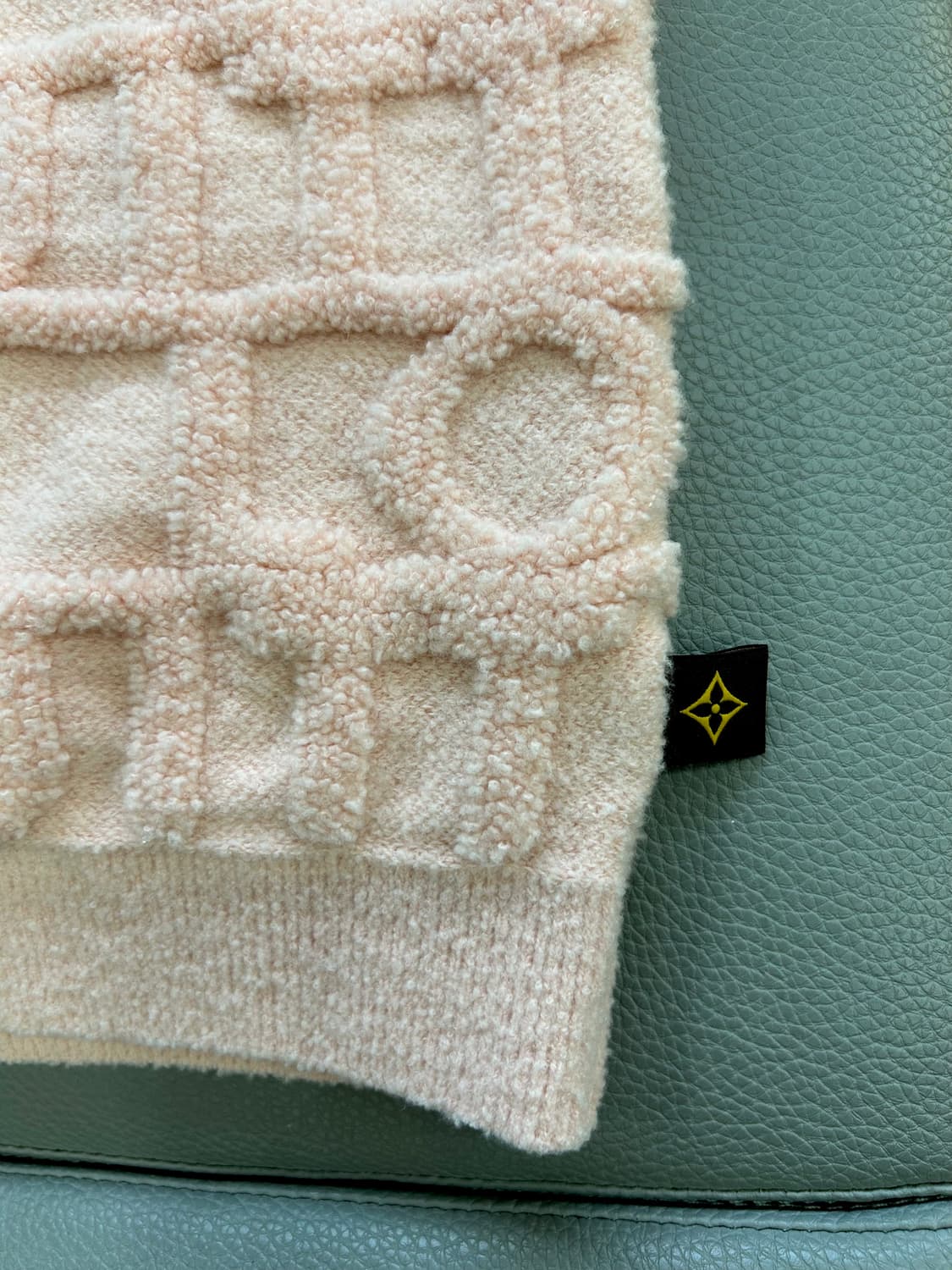 루이비통 여성 텍스처 페리 폴로 니트(S) 상품이미지6