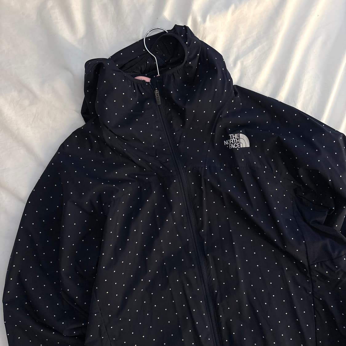 노스페이스 도트 바람막이 상품이미지2