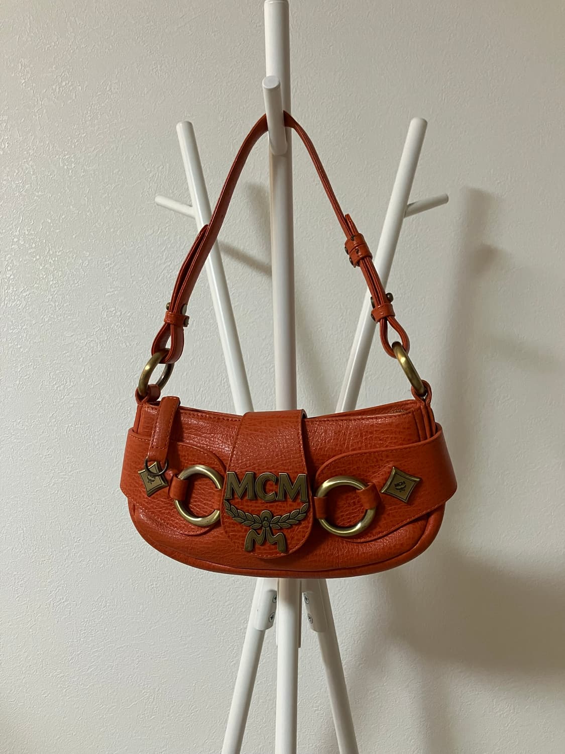 MCM 엠씨엠 오렌지 숄더백 호보백 y2k가방 상품이미지1