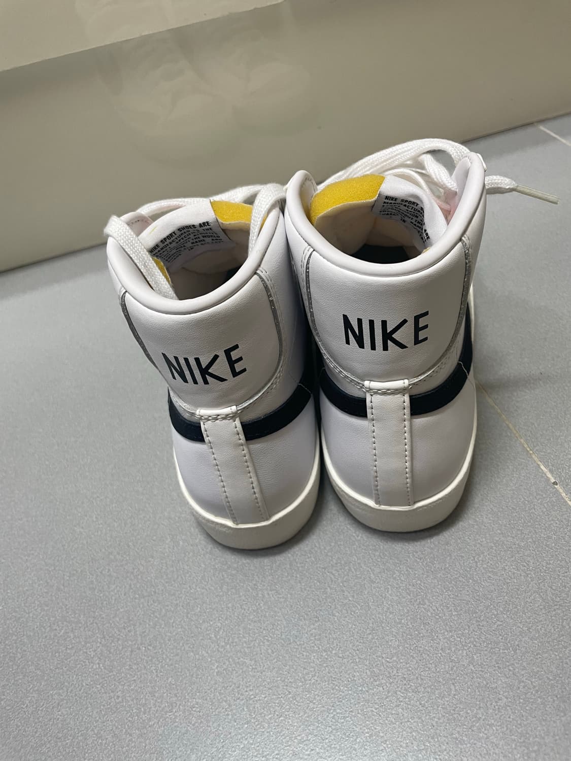 나이키 블레이저 미드 77 빈티지 CZ1055-100 240 사이즈 상품이미지4