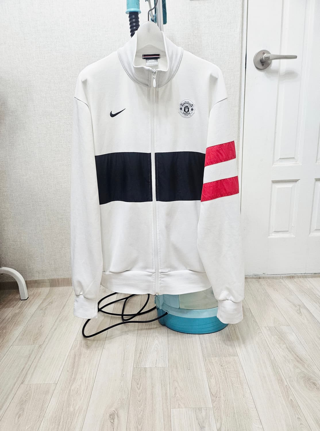 (100~105)L ☆우주매물☆ 나이키 맨유 [흰검빨] 트랙탑져지 상품이미지1