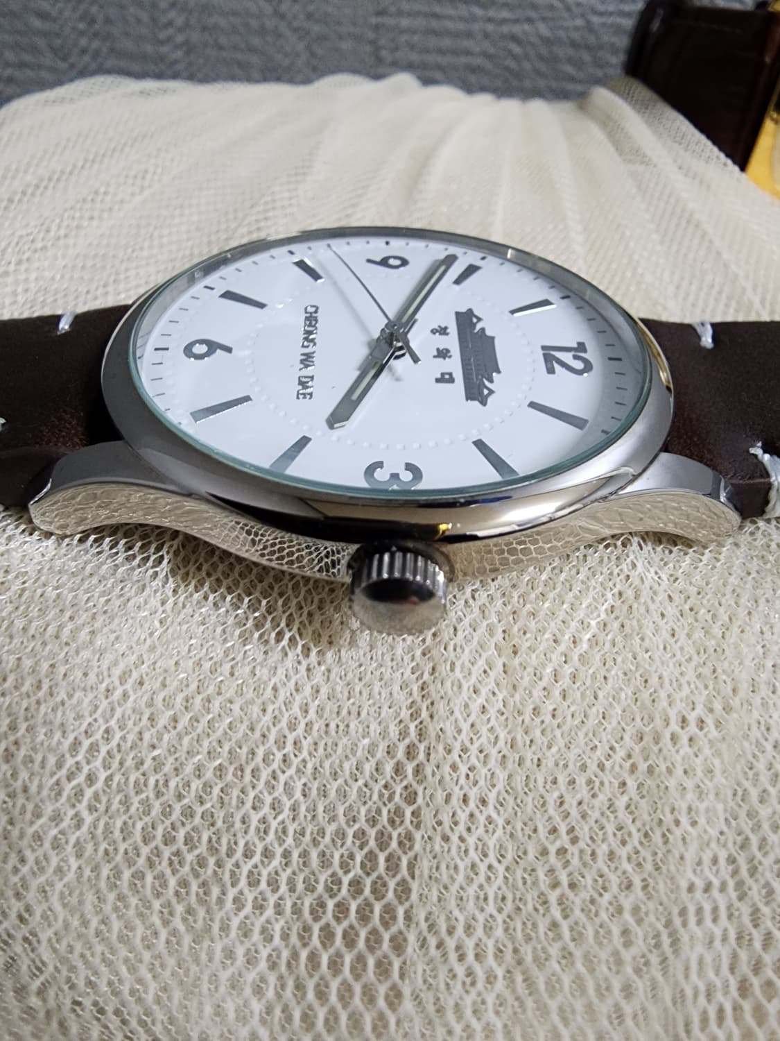 청와대 기념 시계 브라운 가죽 시계 상품이미지9