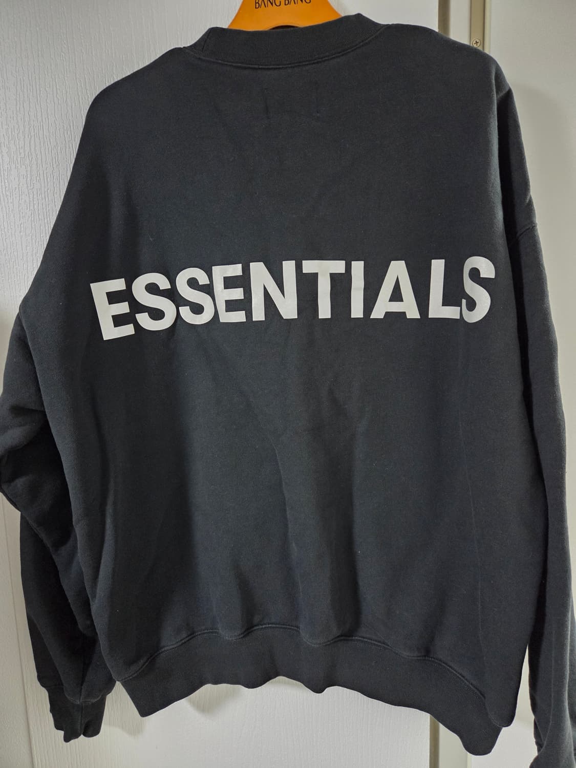 에센셜 피오갓 블랙 기모 맨투맨 티셔츠 상품이미지4