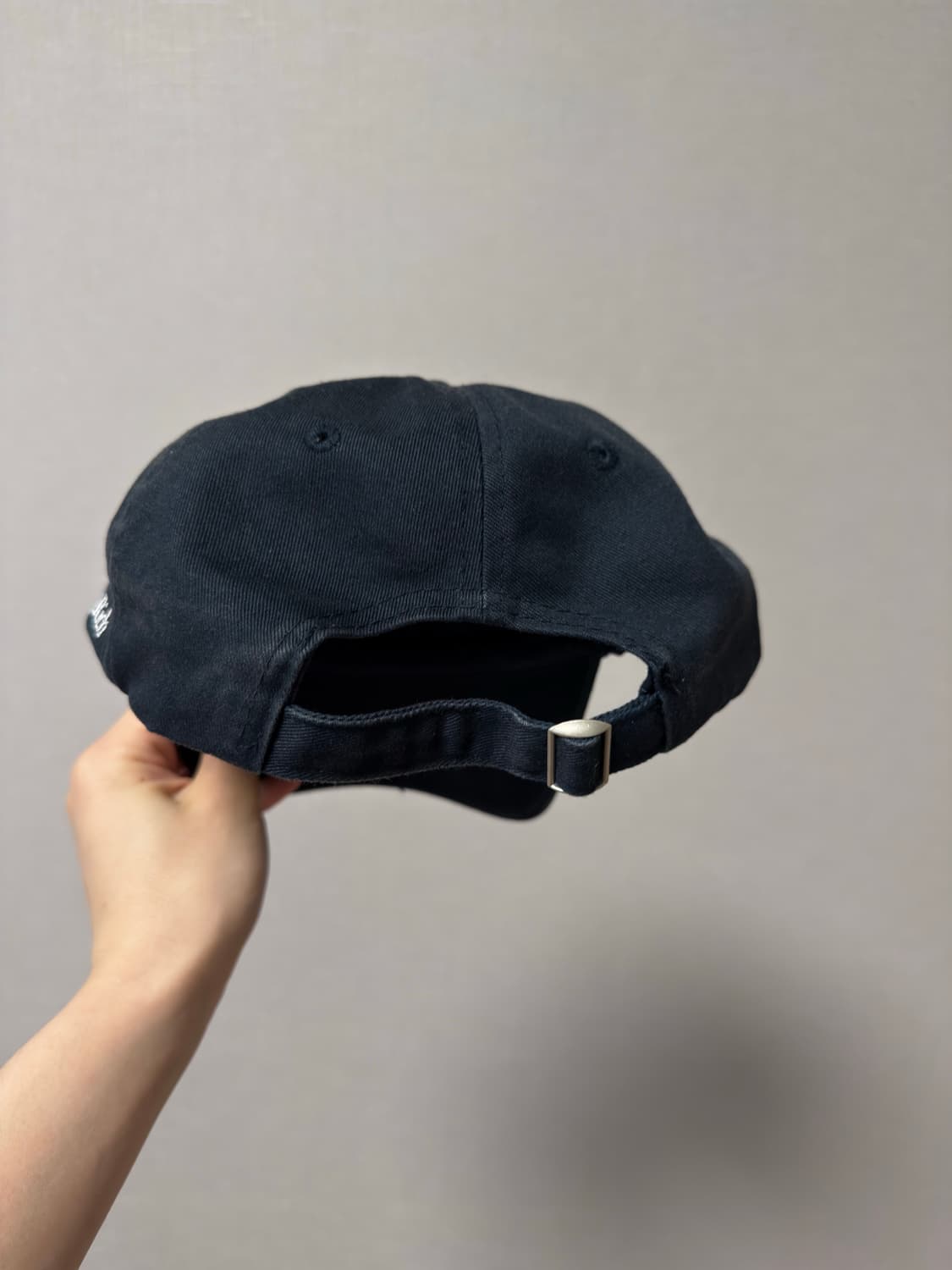 스포티앤리치 웰니스 로고 볼캡 (네이비) 상품이미지3