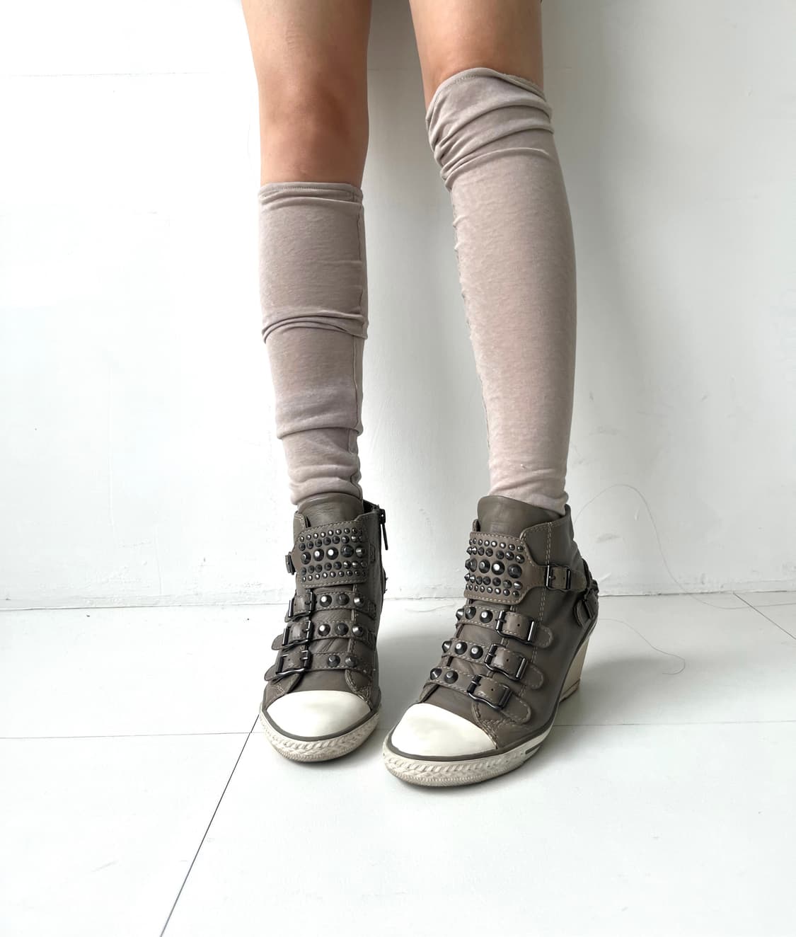 Ash 애쉬 스터드 웨지 하이탑 상품이미지1