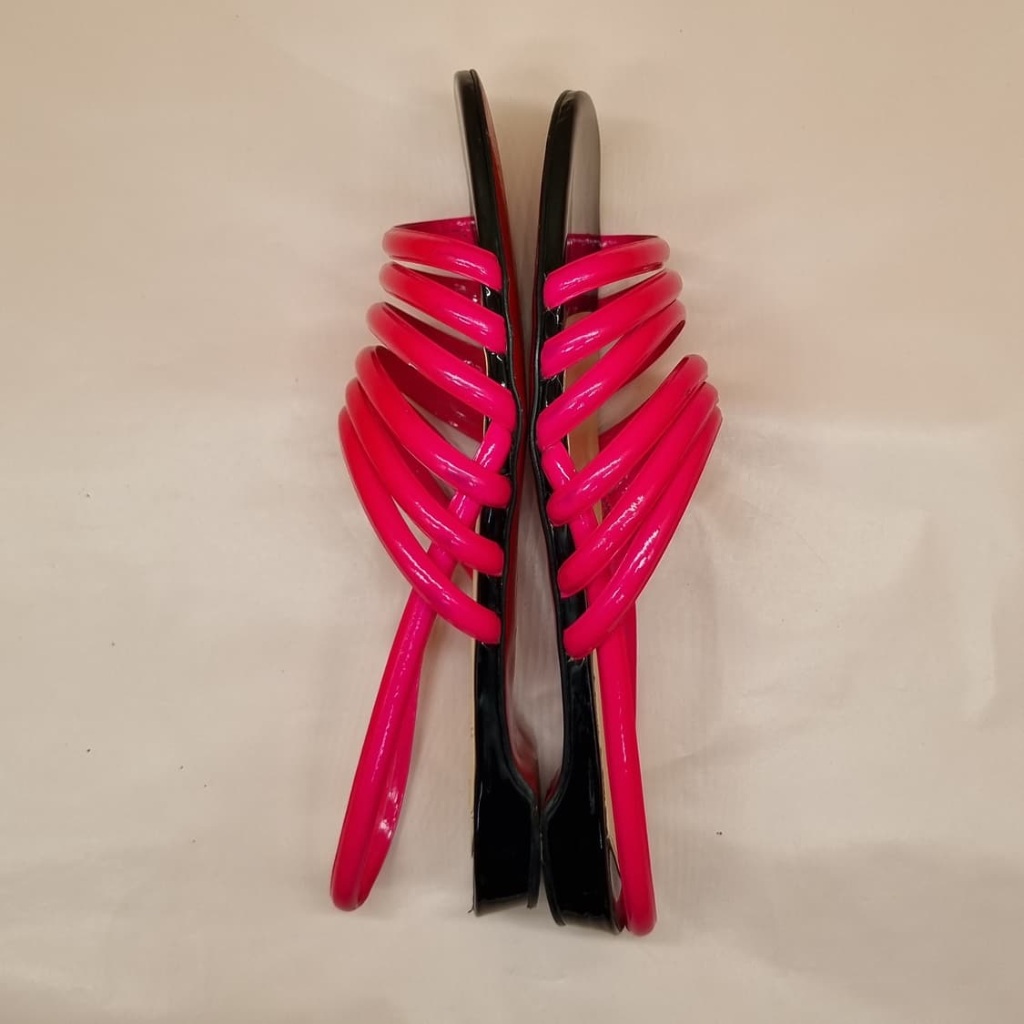 크리스찬 루부탱 여성샌들39 245 상품이미지5