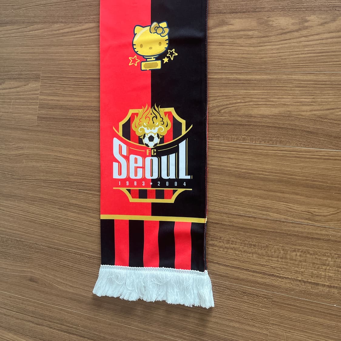 fc서울 키티 머플러 상품이미지2