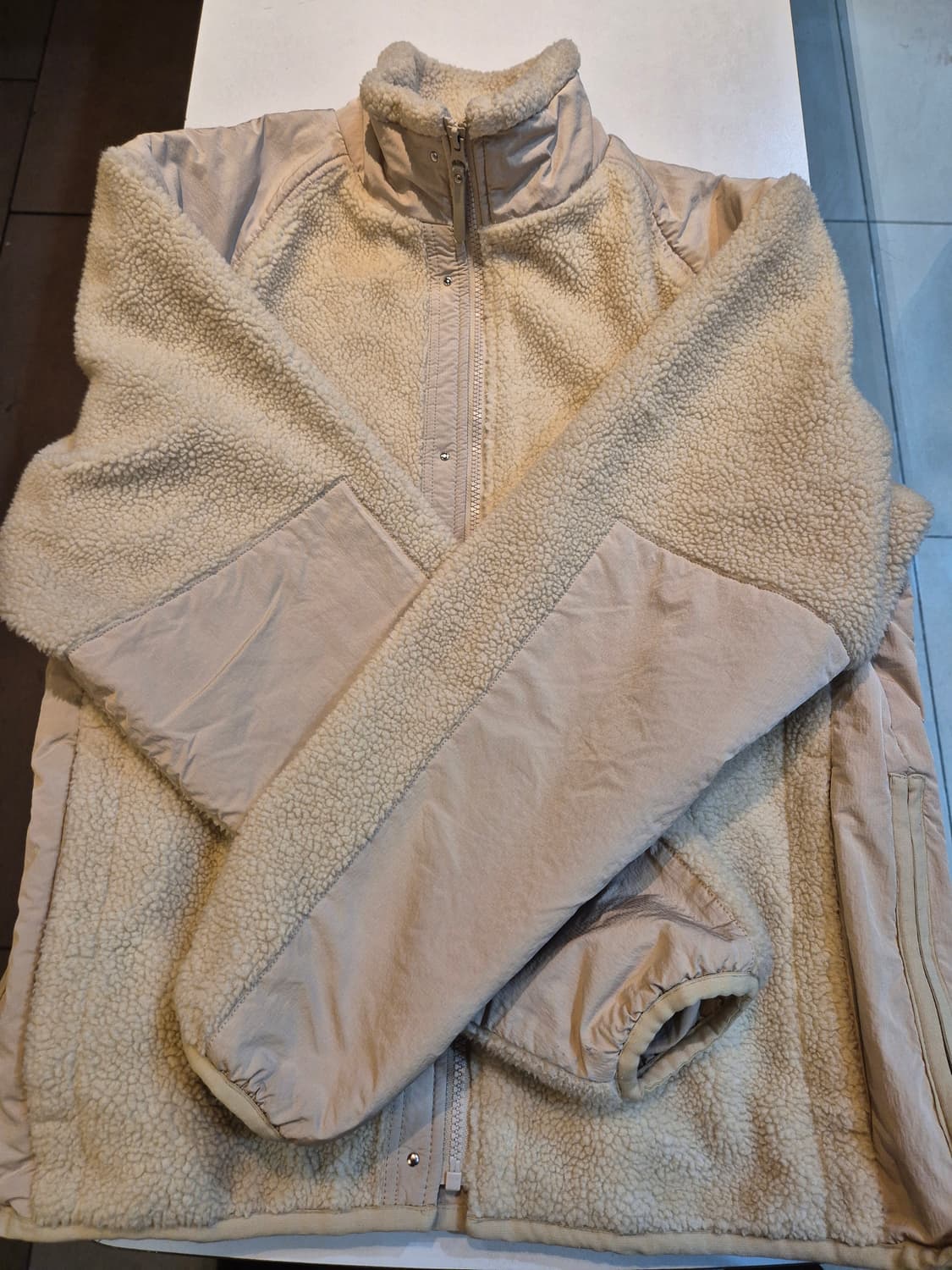 질스튜어트 뉴욕 폴리스 m 95~100 판매합니다 상품이미지1