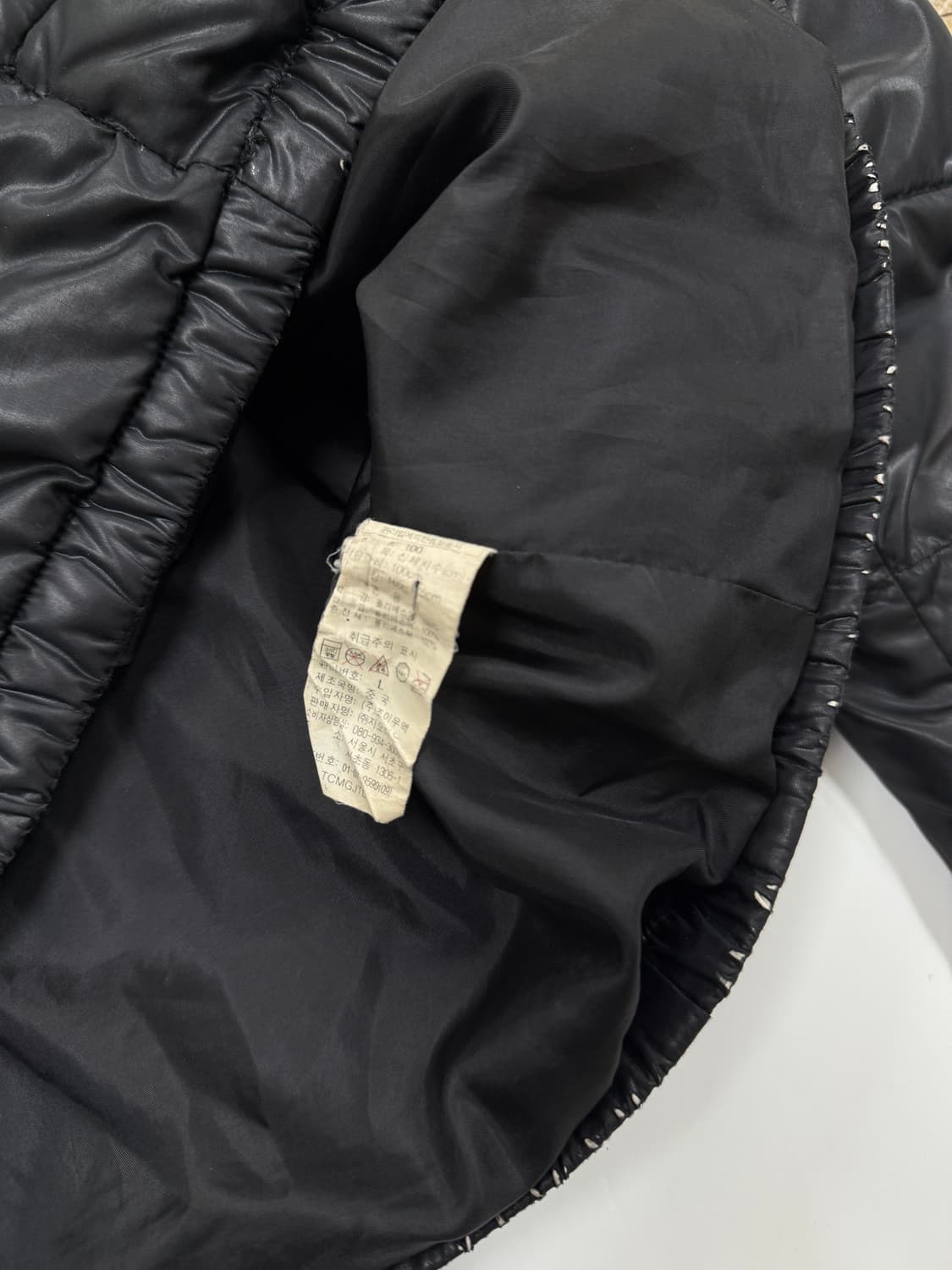 지오다노 블랙 유광패딩 상품이미지5